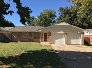 1718 Cornwell Dr, Yukon, OK 73099