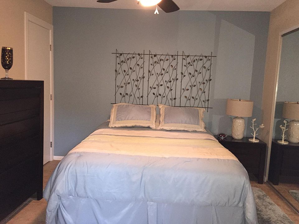 Mater BR with Queen Tuft & Needle mattress