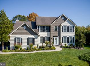 40 Cedarcrest Ct, Doylestown, PA 18901
