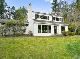 871 Park Ave, Oak Harbor, WA 98277