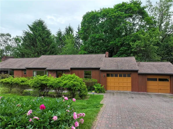 652 Camp Meeting Rd, Sewickley, PA 15143