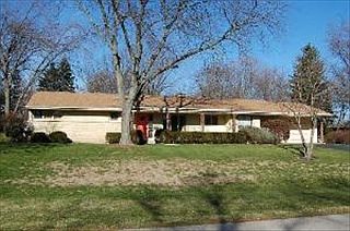 1st image of 352 Park Dr