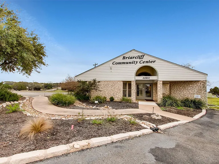 21825 Briarcliff Dr — Photo 33