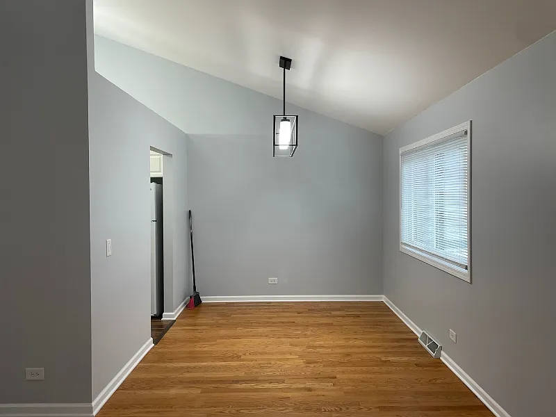 2 bed, 1292 sqft, $2,400 — Photo 2