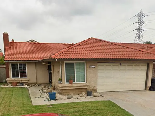 11319 Sherwood Ct, Fontana, CA 92337