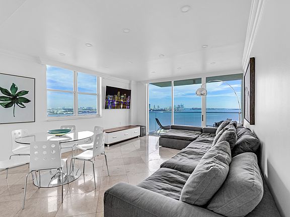 3rd image of 800 Claughton Island Dr APT 1601