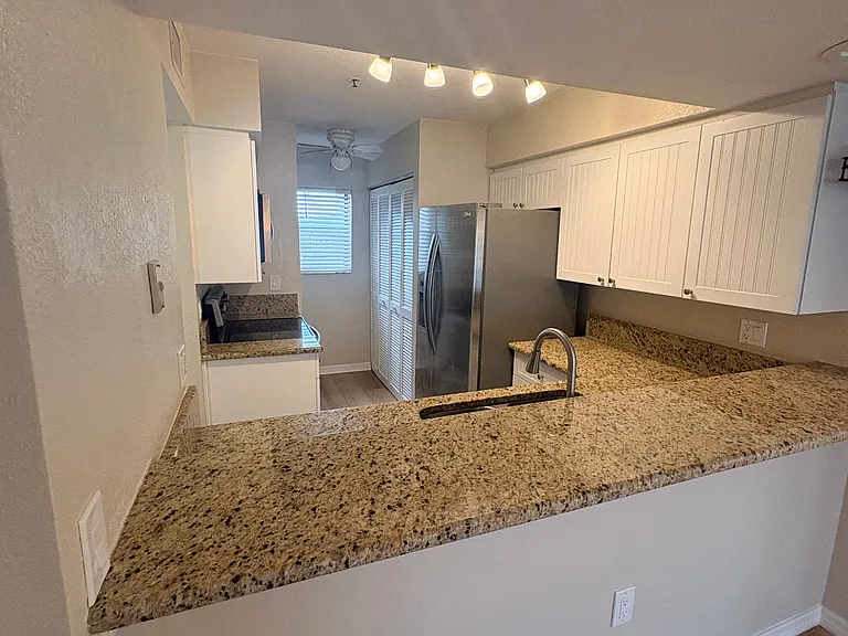 444 Bouchelle Dr #201 — Photo 4
