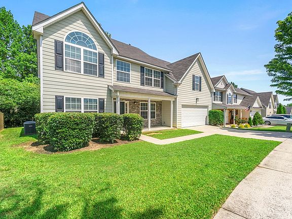 3rd image of 2766 Spence Ct NE