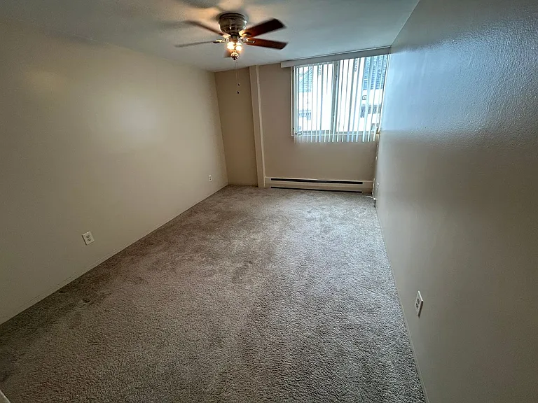 Executive Apartments — Photo 15