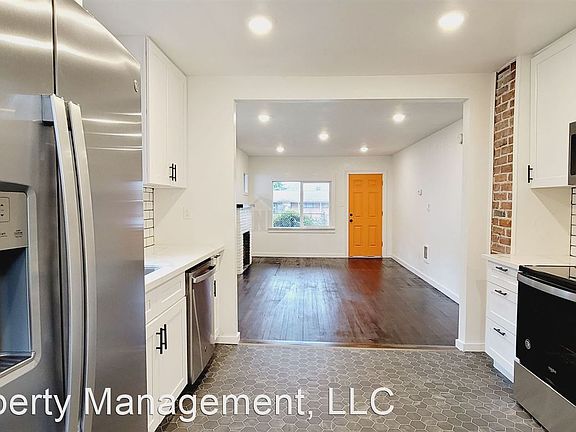 5th image of 7217 S Park Ave