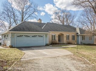 106 Sunset Dr, Otley, IA 50214