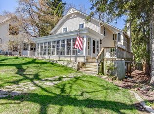 2524 N Shore Dr, Delavan, WI 53115