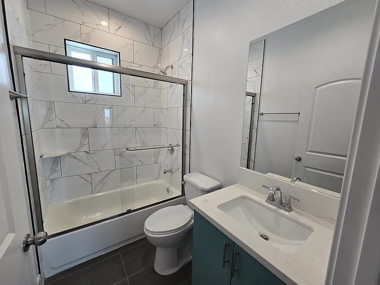 2223-5 Sheridan St #1 — Photo 5