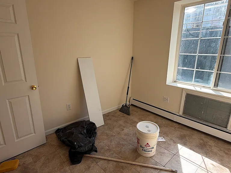 1344 Southern Blvd #2 — Photo 2