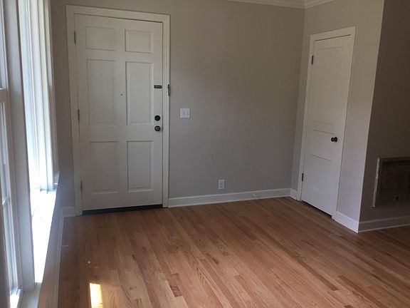 5th image of 5542 Kendall Dr #1