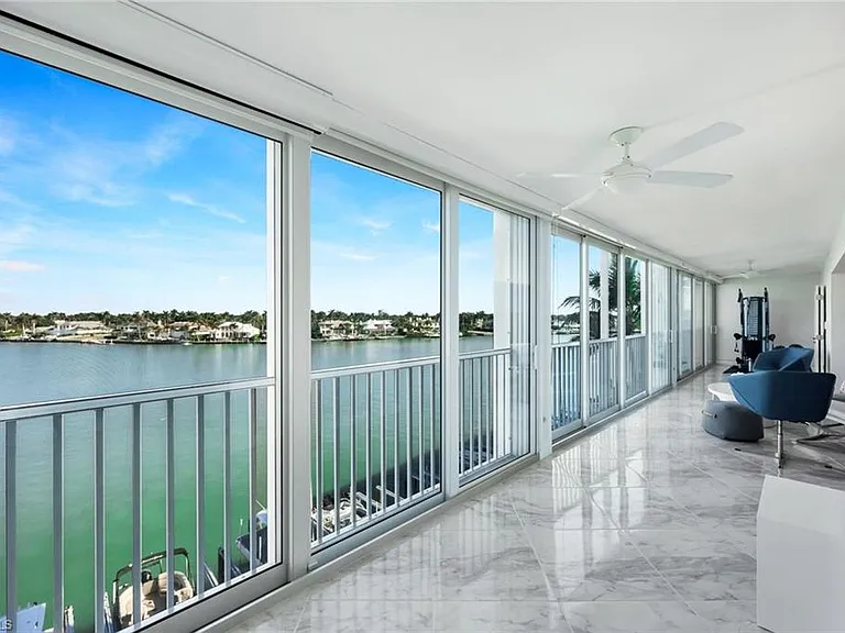 2750 Gulf Shore Blvd N #402 — Photo 15