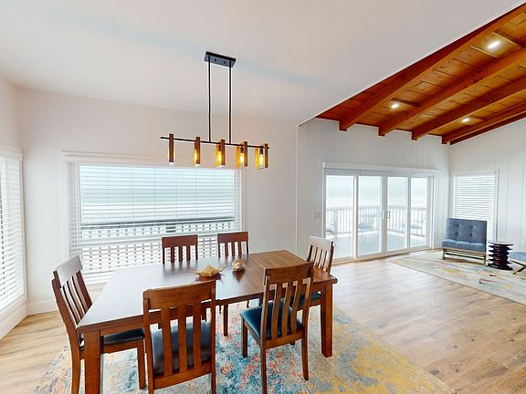 3rd image of 1478-1480 Seacoast Dr #A
