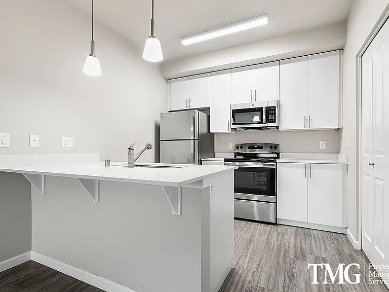 Legacy Trails Apartments — Photo 42