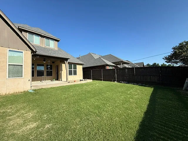 1200 S Kalanchoe Ave — Photo 42