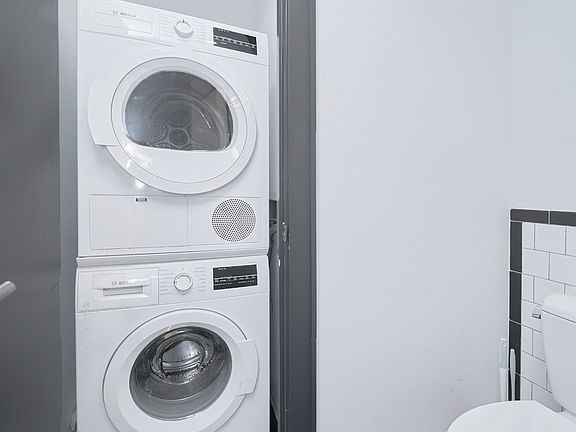 5th image of 340 E 117th St APT 4G