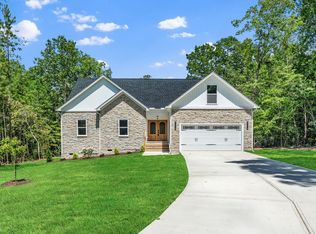 42 Ponchartrain St, Fuquay Varina, NC 27526