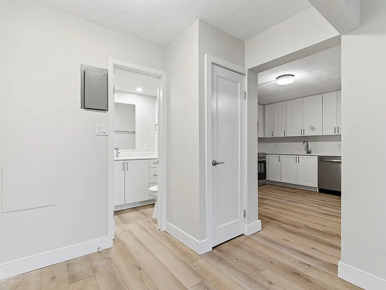 14 Conway Dr — Photo 5