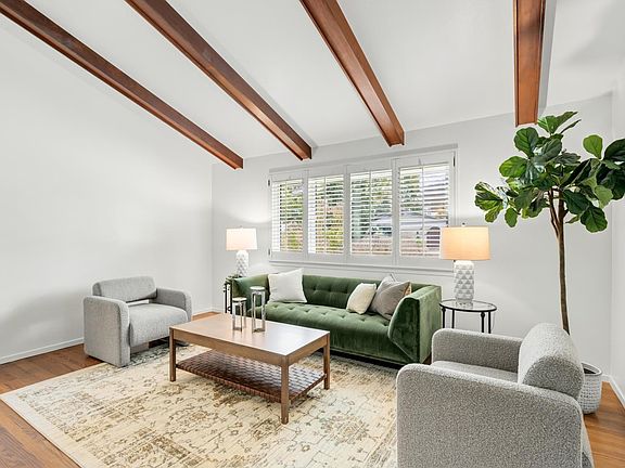 5th image of 3241 Clairidge Way
