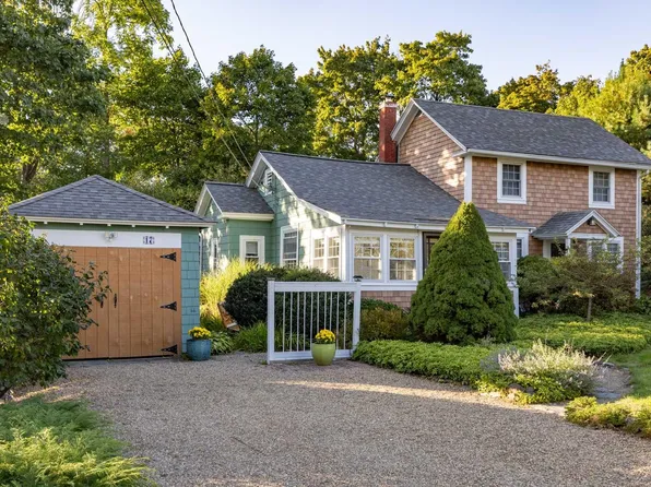 17 Wyman Avenue, Kittery, ME 03904