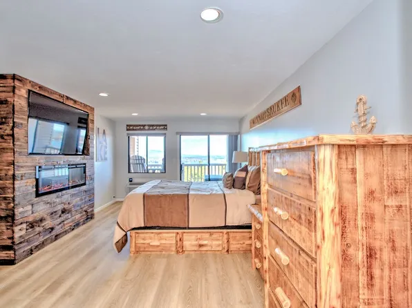 Cedar Lodge 305