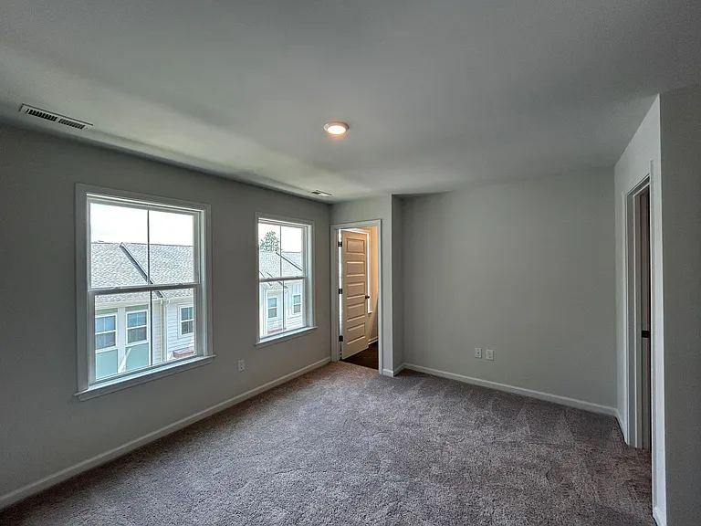 101 Avenda Ln — Photo 22
