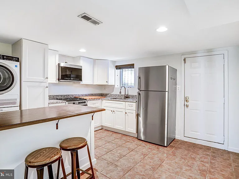 12 Rhode Island Ave NW — Photo 66