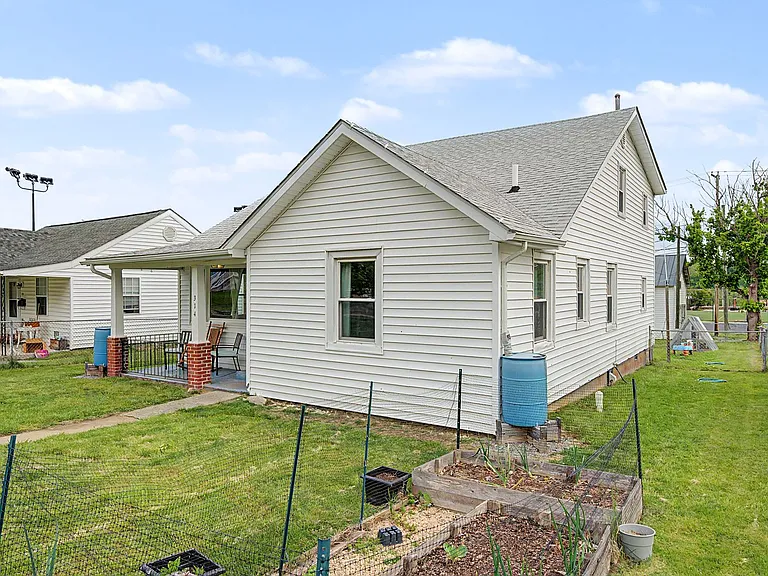 314 Clement St — Photo 4