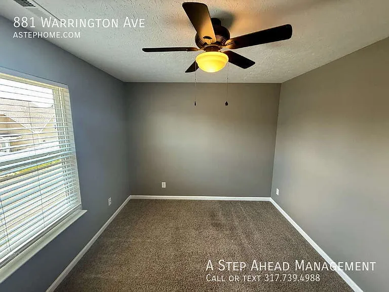 881 Warrington Ave — Photo 8