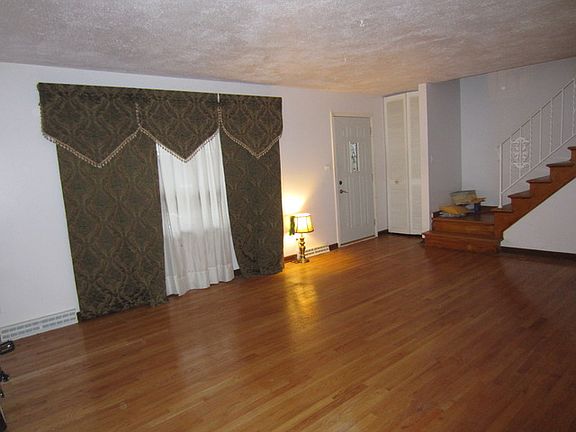 3rd image of 7160 Niles Ave