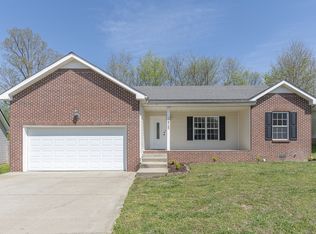 2565 Centerstone Cir, Clarksville, TN 37040