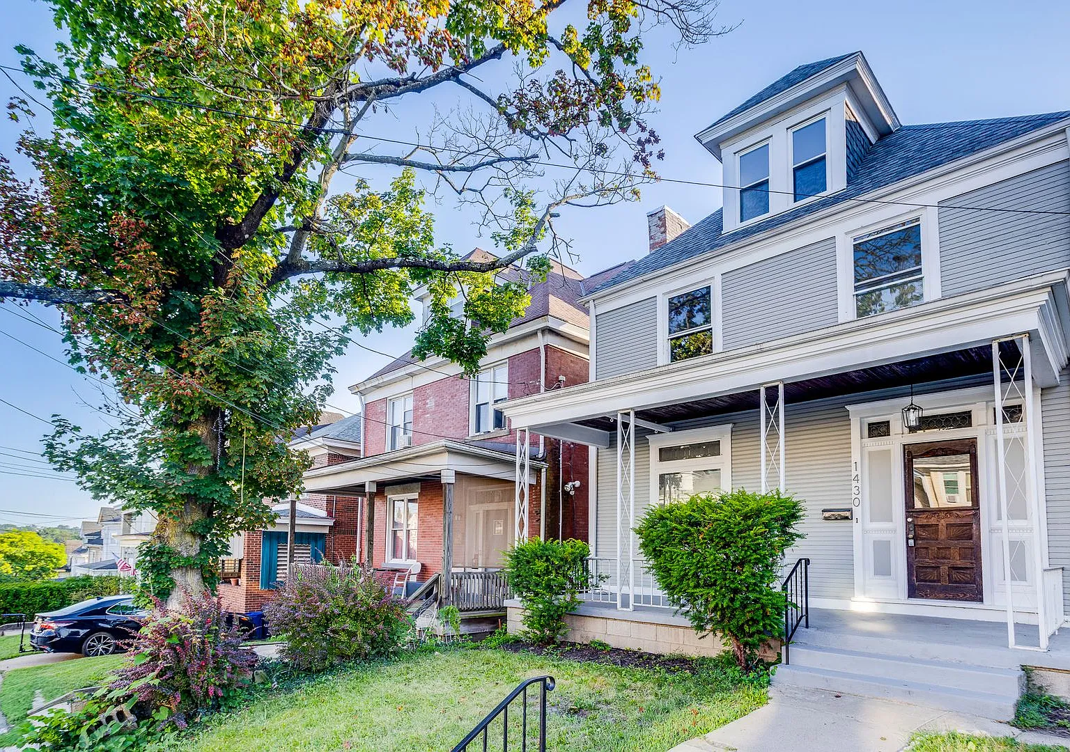 Available NOW! Completely renovated from top! — Photo 3