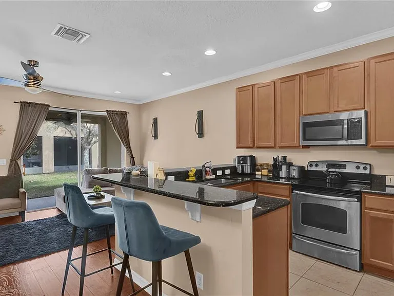 5150 Fiorella Ln — Photo 10