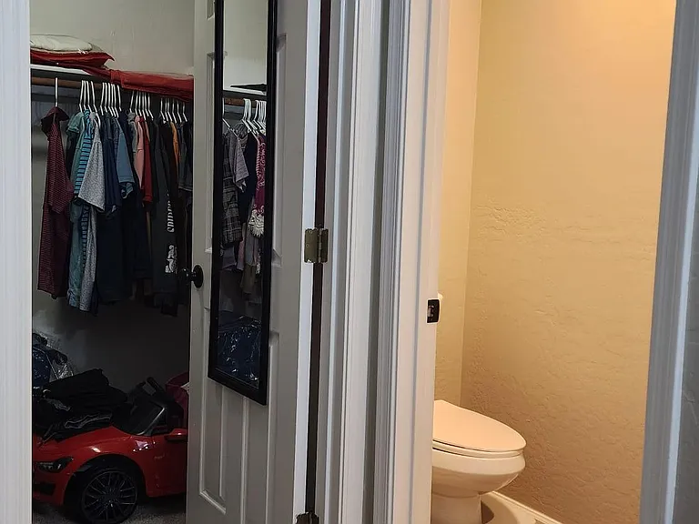743 W Oxford Ln — Photo 26