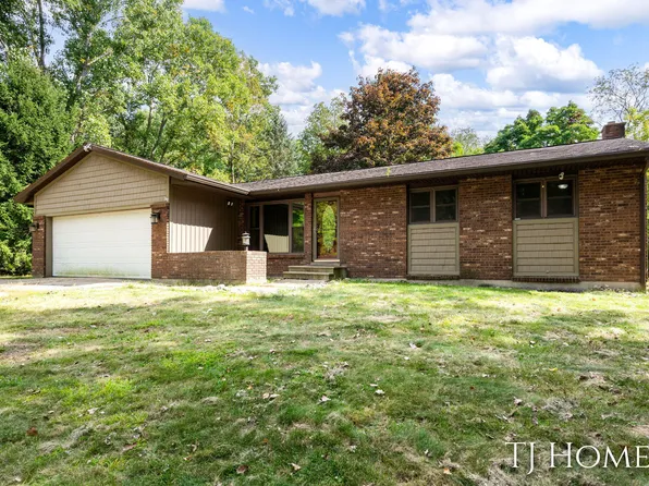 6654 Five Mile Rd NE, Ada, MI 49301