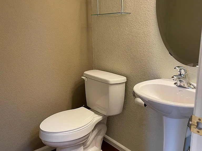 Main level half-bath