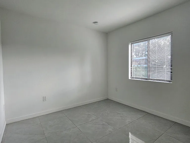 6986 NW 21st Ave #6900 — Photo 12