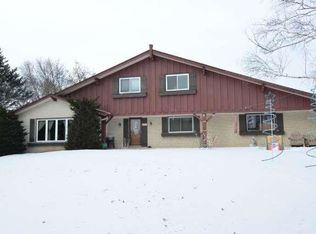 8700 W Edgerton Ave, Greendale, WI 53129