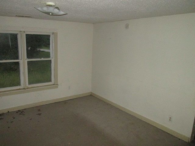 2nd image of 270 Grant Ave #1