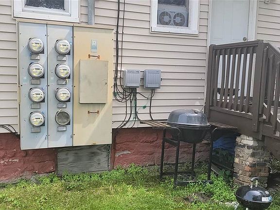 2nd image of 721 N Hamilton St
