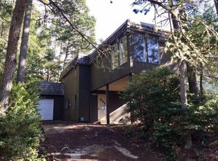 585 North Ave, Manzanita, OR 97130