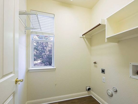 washer/dryer hookup