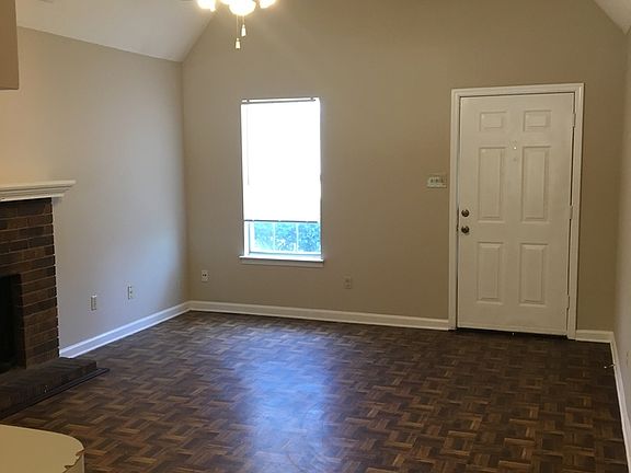 5th image of 1705 Dexter Ln