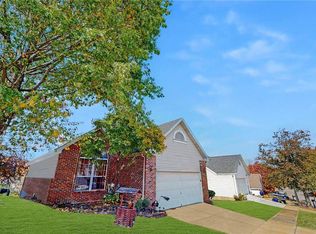 2443 Shiva Ct, Ballwin, MO 63011