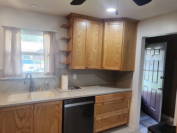 Lot of cabinets!