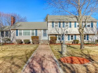 25 Aran Rd, Westwood, MA 02090